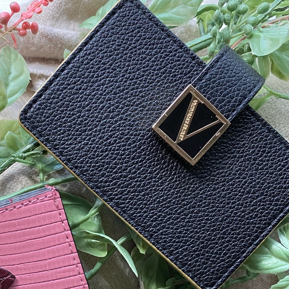 Victoria’s Secret black Cardholder NWT 🖤